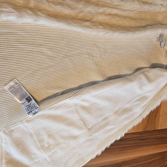 Cream Faux Fur Sleeveless jacket - Guess - Picture 6 of 8
